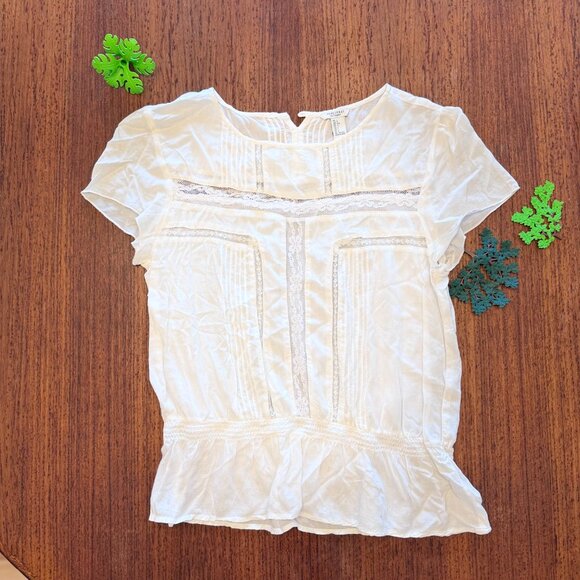 Delicate Short Sleeve Sheer Lace Front Peplum Top - Picture 5 of 8